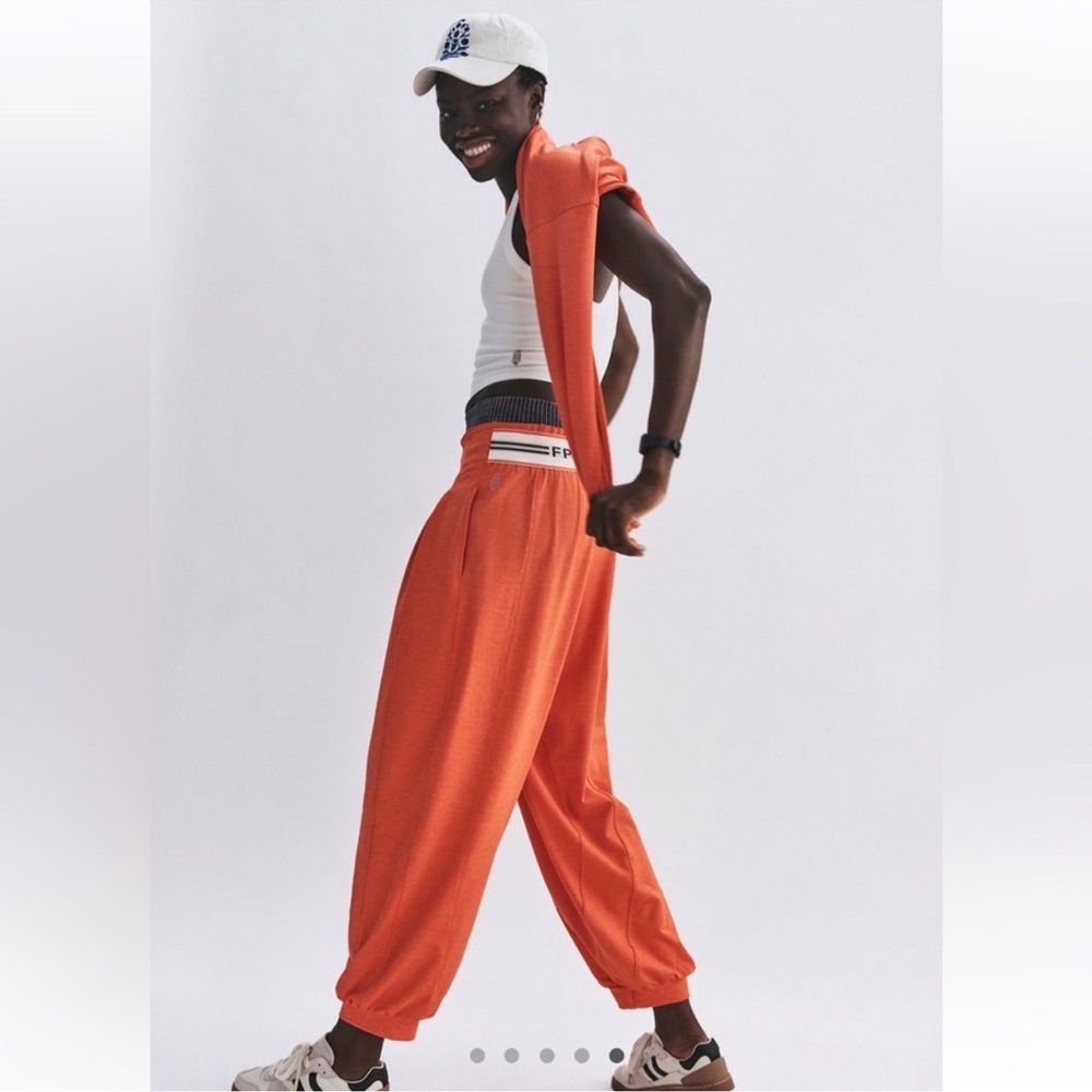FP Movement Jump Start Joggers NWT Size S in Scarlett